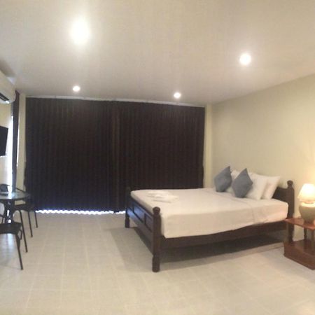 Apartamento Glitter House Phuket Exterior foto