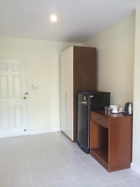 Apartamento Glitter House Phuket Exterior foto