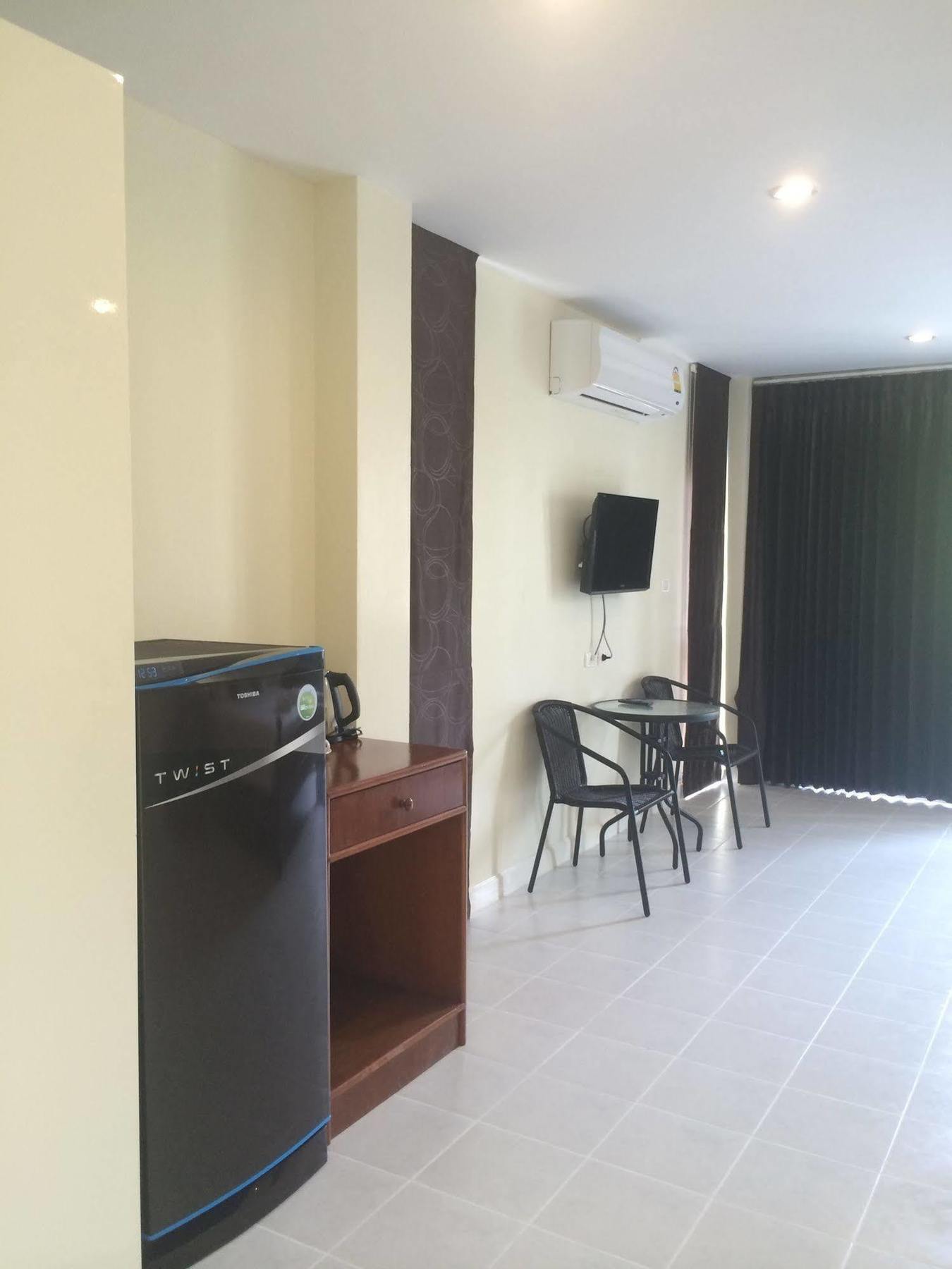 Apartamento Glitter House Phuket Exterior foto