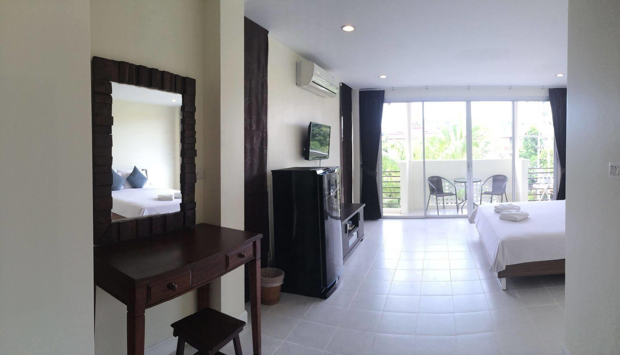 Apartamento Glitter House Phuket Exterior foto
