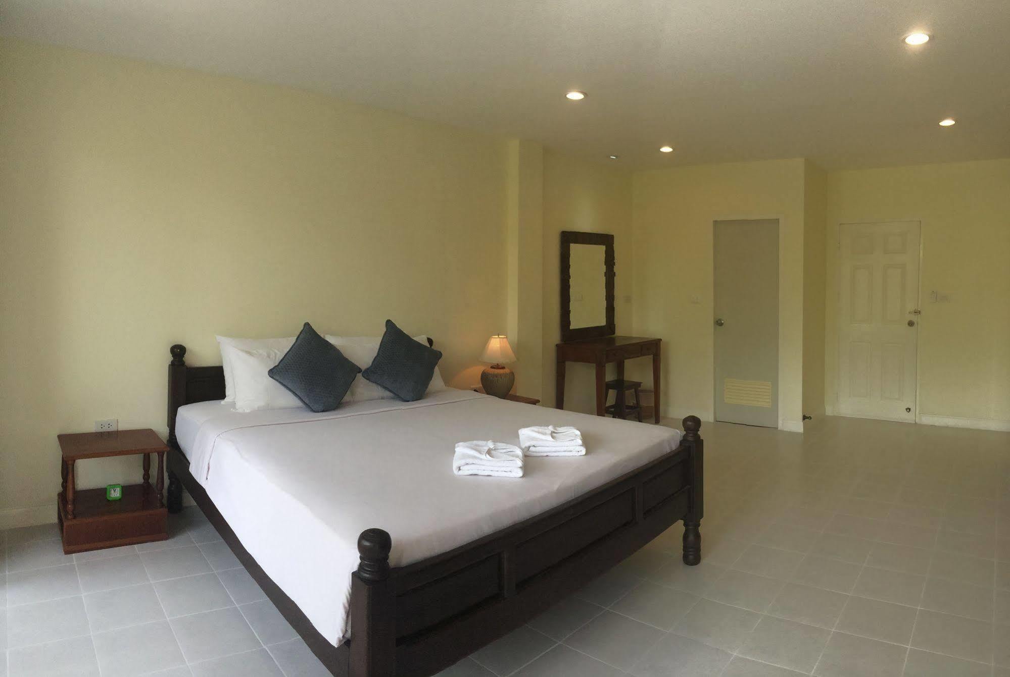 Apartamento Glitter House Phuket Exterior foto